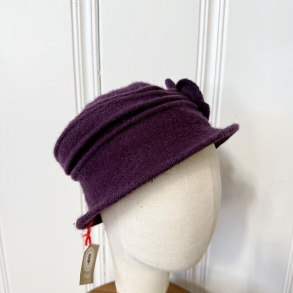 Plum Floral Accent Wool Cloche Hat New with Tags - Picture 2 of 7